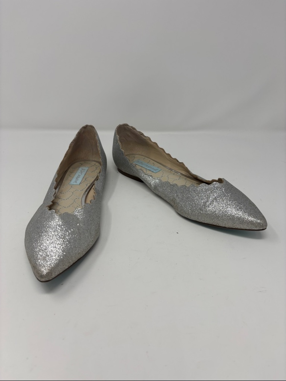 BETSEY Johnson‎ | 9.5 9.5M Silver Glitter Pointed-Toe Women's Flats